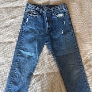 Levi’s Cropped - W28